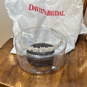David's Bridal Silver Floral Hair Accessory